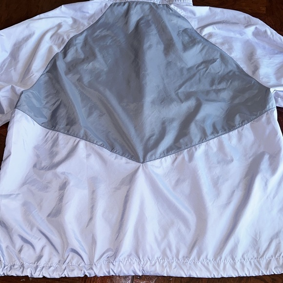 Columbia *NWOT* Women’s May Valley Windbreaker - Picture 13 of 15